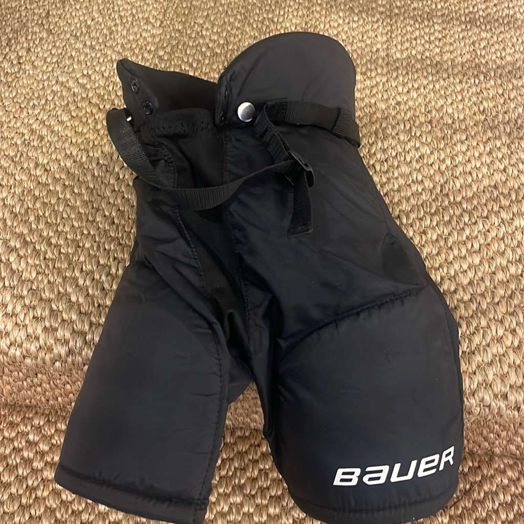 Bauer Youth Large Hockey Shorts Great Condition